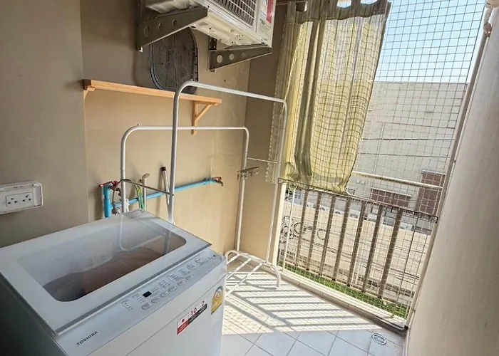 Value Lumpini Rajamangala Apartment *