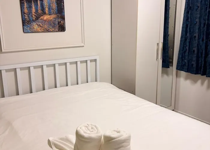 Value Lumpini Rajamangala Apartment *